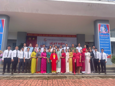 KHAI GIẢNG NĂM HỌC 2025–2026 – 80 NĂM VUN TRỒNG TRI THỨC